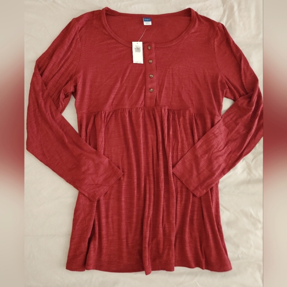 Maternity long sleeve top size large